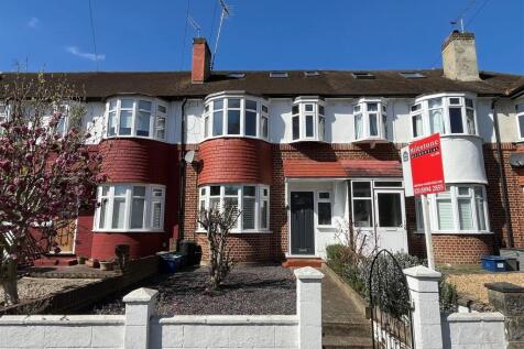 233 Whitton Dene April 3.jpg