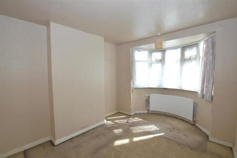 156 Kneller Road Bed 1 April.JPG