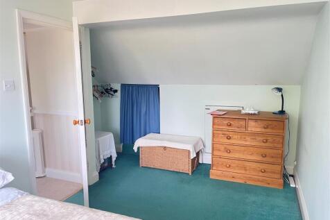 29 Old Manor Drive top bedroom eaves view 2.jpg