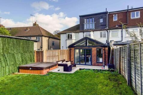 231 Whitton Dene rear Copy.jpg
