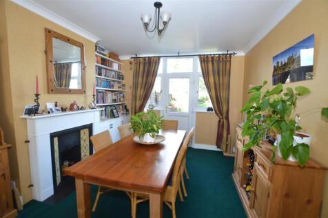 16 Park Road din a.JPG