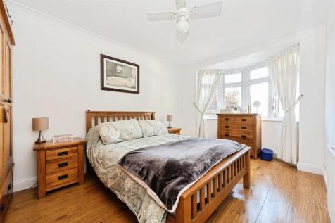 77 Lyndhurst Avenue7.jpg