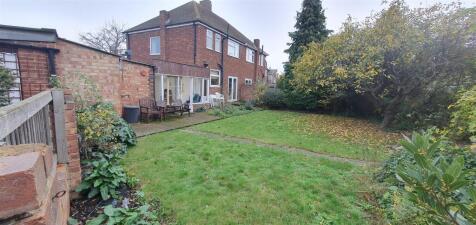 22 Arnold Crescent new rear.jpg