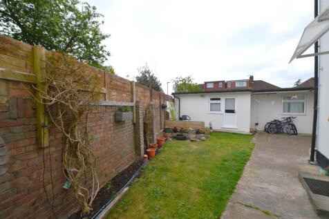 53 Hounslow Avenue garden.JPG