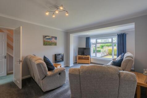 19 St Mary&#39;s Way (2)