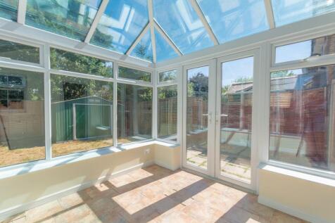 118 Longs Drive (6)