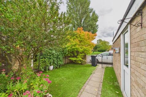 CAM02023G0-PR0172-STILL011