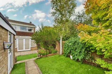 CAM02023G0-PR0172-STILL012