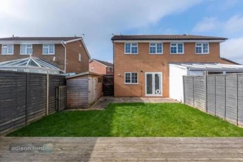 248-longs-drive-yate-bristol-south-gloucestershire