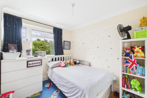 CAM02023G0-PR0168-STILL010