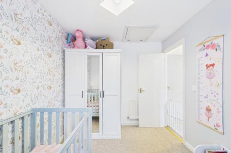 CAM02023G0-PR0173-STILL049