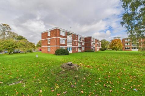 CAM02023G0-PR0176-STILL027