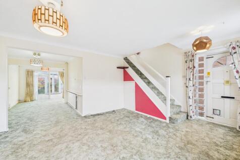 CAM02023G0-PR0175-STILL016