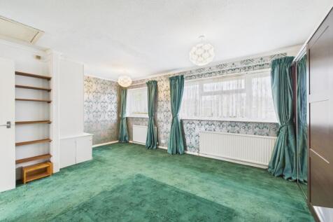 CAM02023G0-PR0175-STILL037