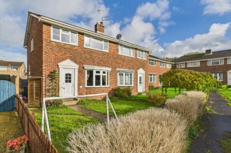 CAM02023G0-PR0179-STILL013