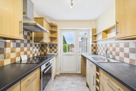 CAM02023G0-PR0174-STILL010