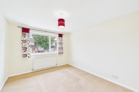 CAM02023G0-PR0174-STILL007