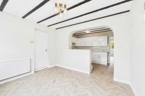 CAM02023G0-PR0178-STILL021