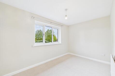 CAM02023G0-PR0178-STILL037