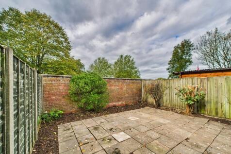 CAM02023G0-PR0178-STILL032