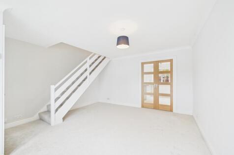 CAM02023G0-PR0184-STILL002