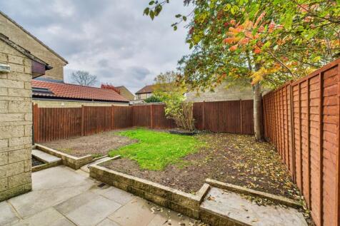 CAM02023G0-PR0184-STILL036