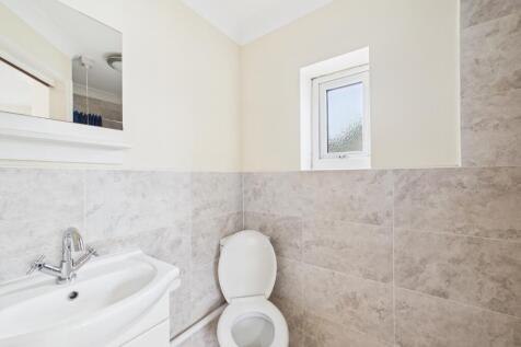 CAM02023G0-PR0181-STILL033