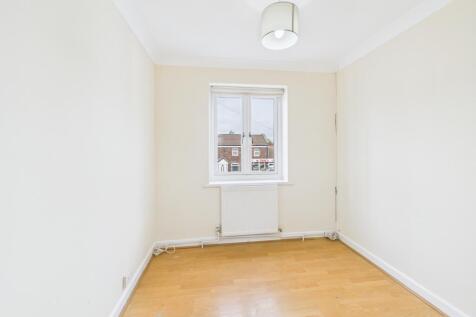 CAM02023G0-PR0181-STILL042