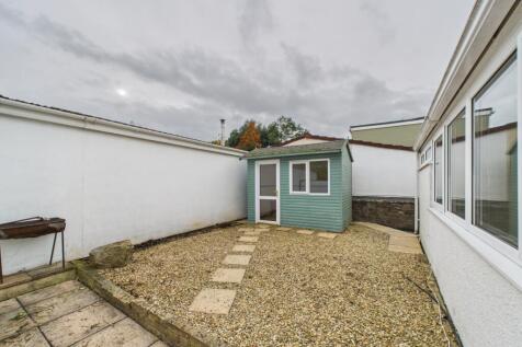 CAM02023G0-PR0181-STILL024