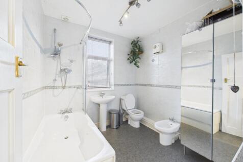 CAM02023G0-PR0187-STILL002