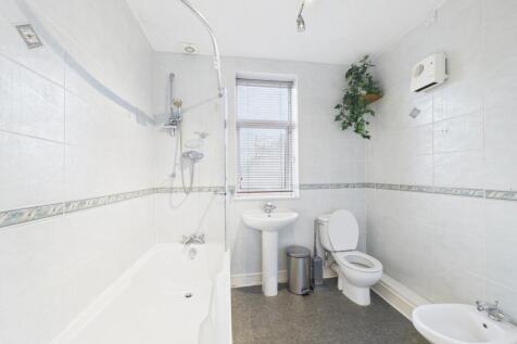 CAM02023G0-PR0187-STILL003