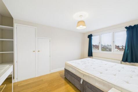 CAM02023G0-PR0187-STILL014