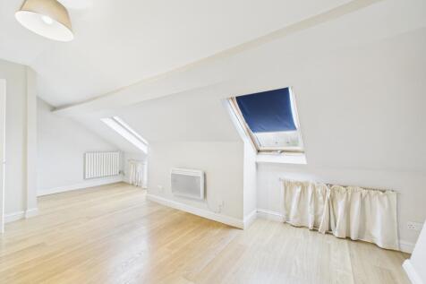 CAM02023G0-PR0187-STILL016