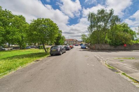 CAM02023G0-PR0147-STILL004