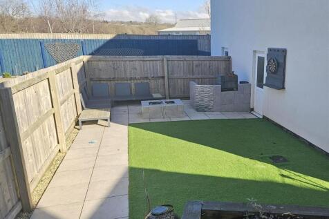 Rear Gardens.jpg