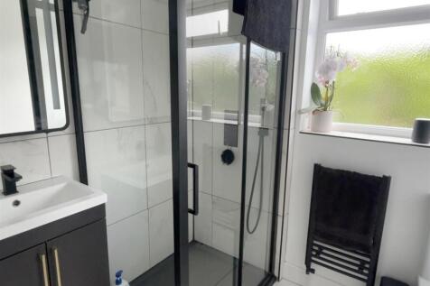 Bathroom.jpeg
