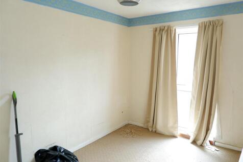 Bed 1.JPG