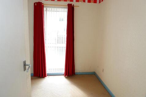 Bed 3.JPG