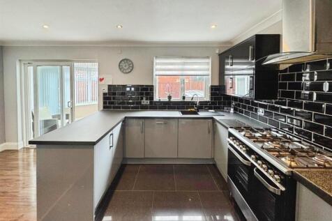 Kitchen 3