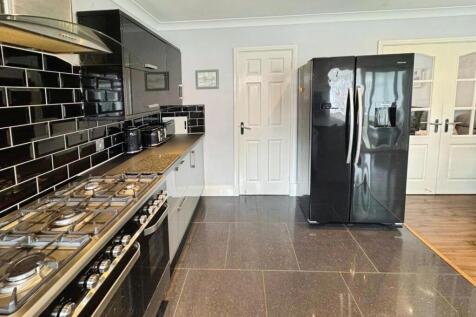 Kitchen 4