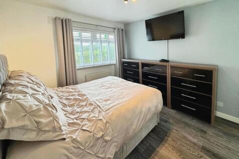 Master Bedroom 3