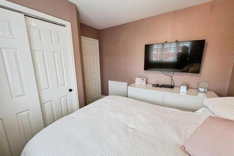Bedroom 2 2