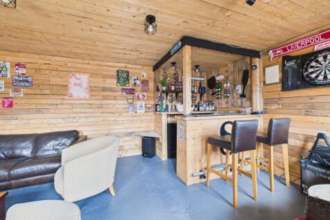 Garden Bar