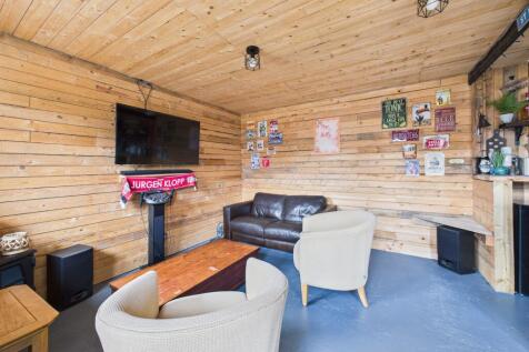 Garden Bar