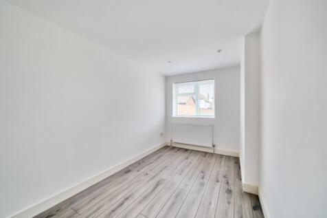 1320647-5-687f59b...