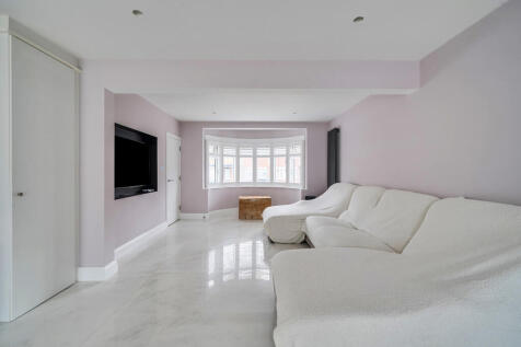 1369641-5-68ef90c...