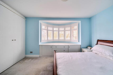 1369641-18-68ef92...