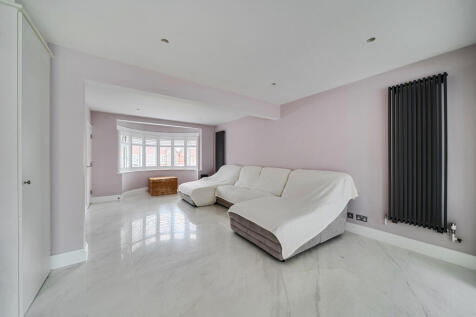 1369641-4-68ef909...