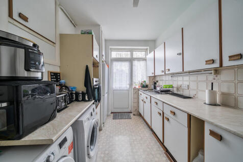 1362580-6-68f0db3...