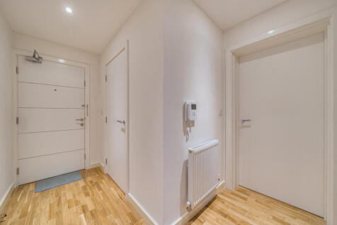 1374649-1-6904de5...